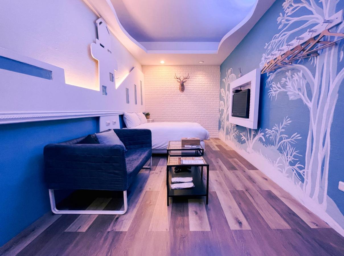 Deer Moon Hostel Kenting Exterior photo