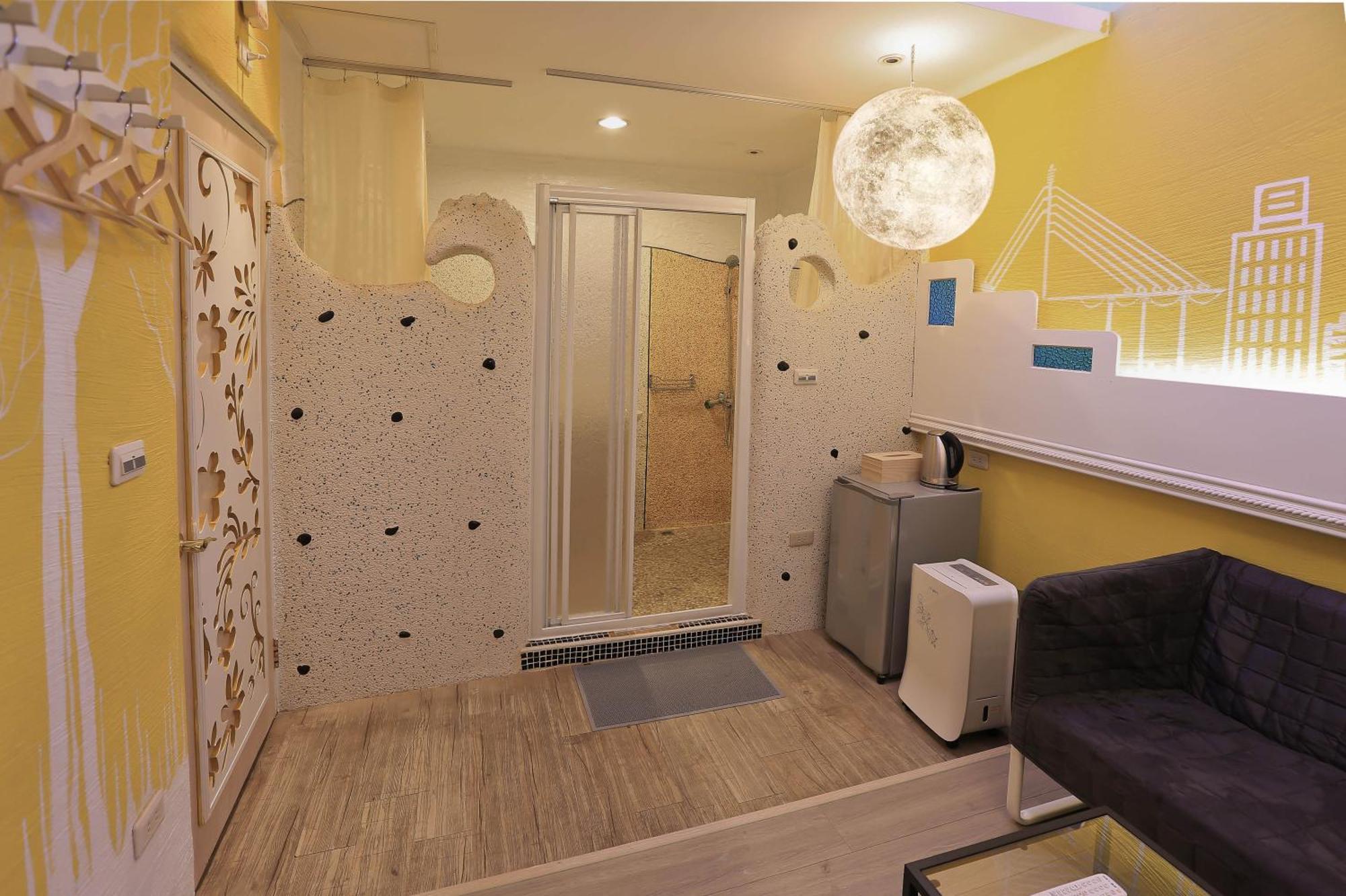 Deer Moon Hostel Kenting Exterior photo