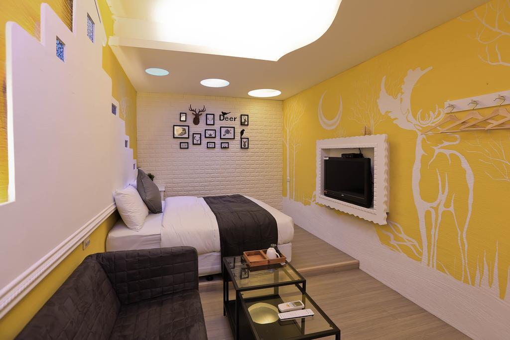 Deer Moon Hostel Kenting Exterior photo